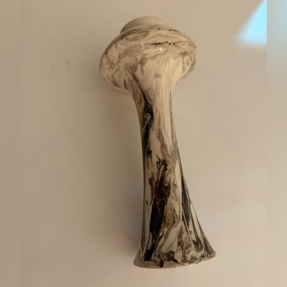 Marble Patterned Ceramic Vase - Picture 2 of 5